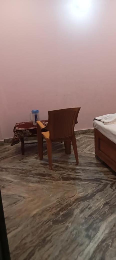 Ayodhya Vaibhav Sadan Dharmsala酒店 外观 照片